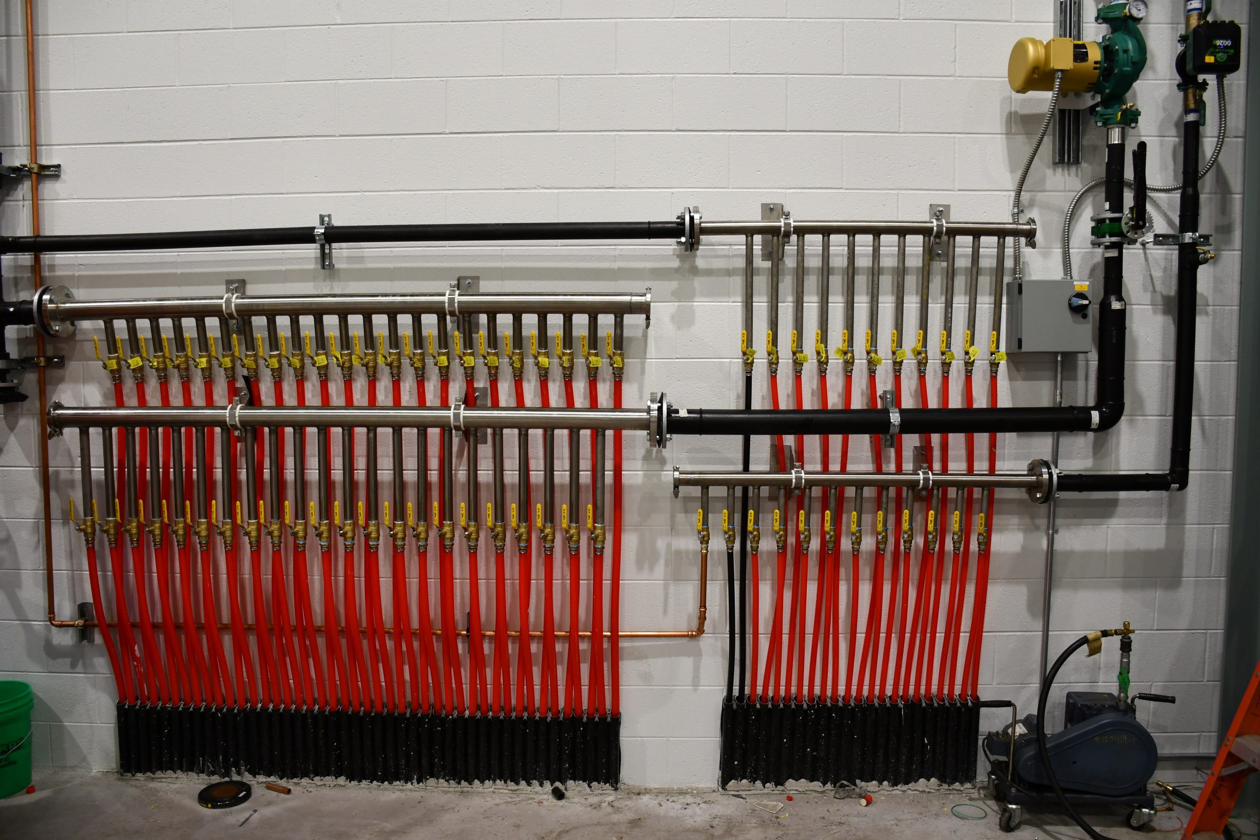 Pipe spooled manifolds Spooling Manifolds for Geothermal Install